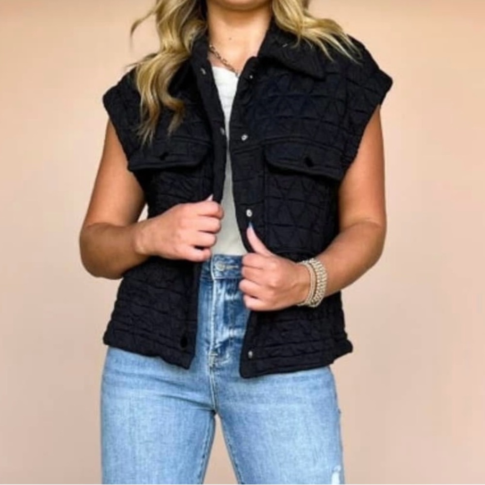 NWT Quilted button down Entro vest size medium